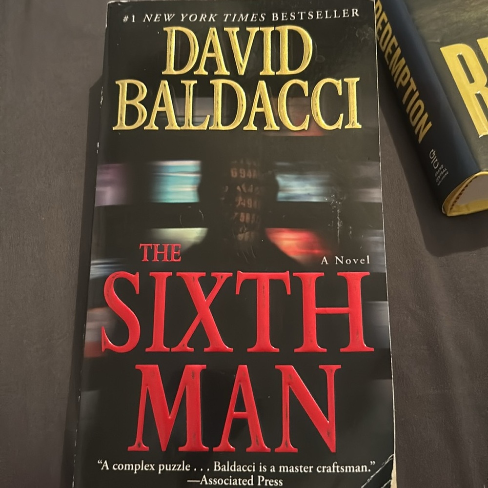 Books - Picture 4 of 7
